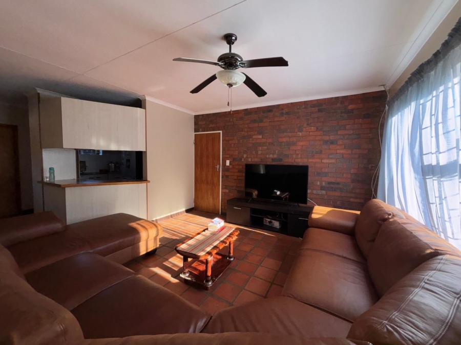3 Bedroom Property for Sale in Langenhovenpark Free State